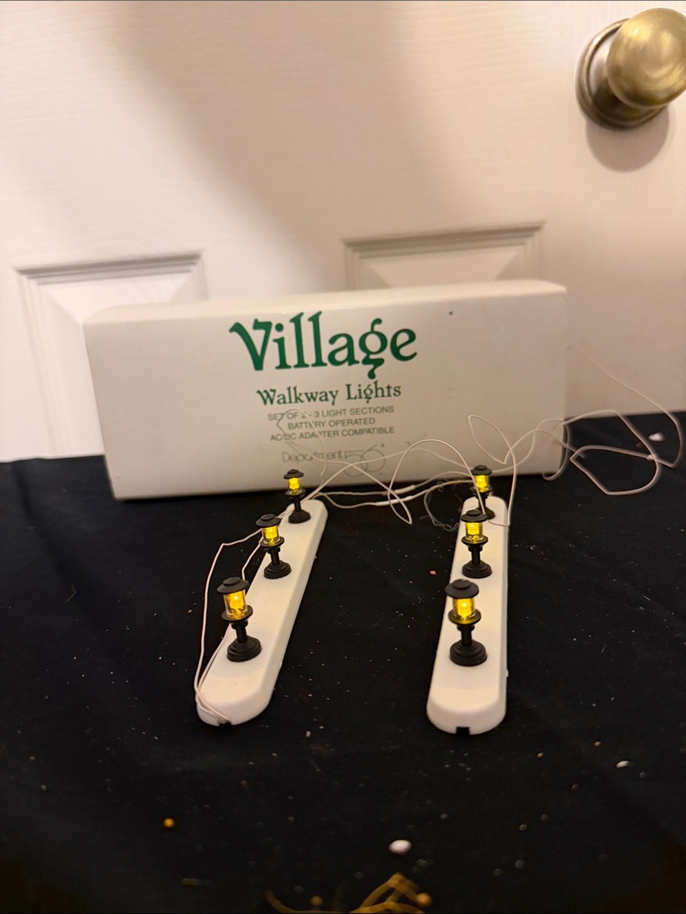 villager Yellow Mini Lantern Walkway Lights